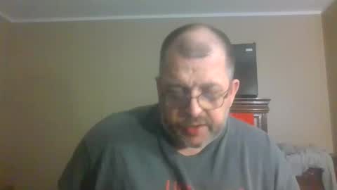 Snapshot of gobey33 chatting on April 25, 2026, 3:20 am IDKIDCIDGAF online show from April 25, 2026, 3:20 am
