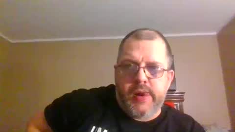Snapshot of gobey33 chatting on May 1, 2026, 12:59 am IDKIDCIDGAF online show from May 1, 2026, 12:59 am