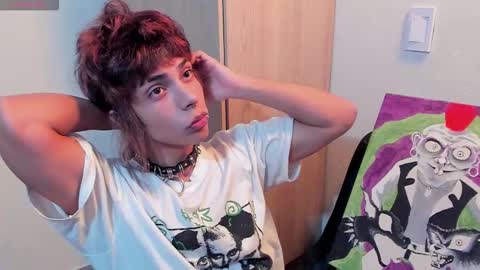 Snapshot of god_dereck chatting on February 18, 2026, 6:42 am god_dereck online show from February 18, 2026, 6:42 am