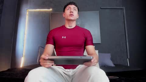 steven online show from December 3, 2024, 12:38 pm