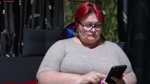 Goddess online show from February 12, 2025, 5:37 pm