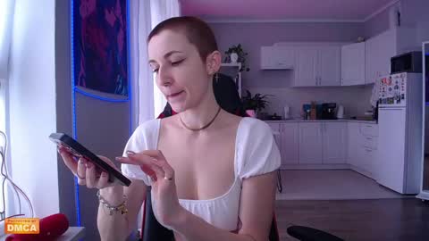 Snapshot of goddess_elpisfoxter chatting on May 28, 2026, 5:16 am Elpis Foxter online show from May 28, 2026, 5:16 am