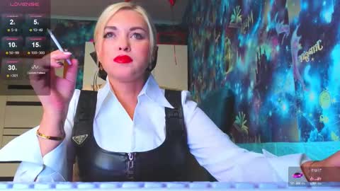 Snapshot of goddess_isabella11 chatting on October 4, 2025, 4:10 am Mrs. Isabella online show from October 4, 2025, 4:10 am