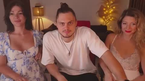   330 UTC2 girls   online show from February 27, 2025, 1:38 am