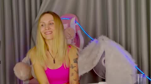 Katarina online show from November 4, 2025, 12:26 pm