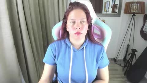 Snapshot of goddessjessica_roger chatting on March 4, 2026, 4:51 am Goddess Jessica and slave Roger online show from March 4, 2026, 4:51 am
