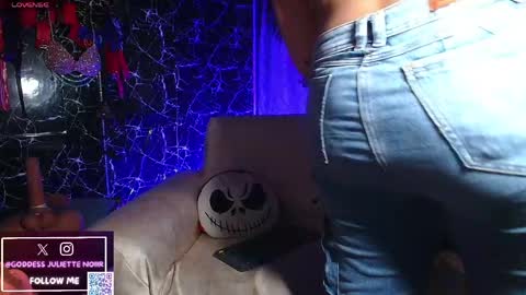 Snapshot of goddessjuliettenoiir chatting on May 21, 2026, 10:33 am Goddes Juliette Noiir online show from May 21, 2026, 10:33 am