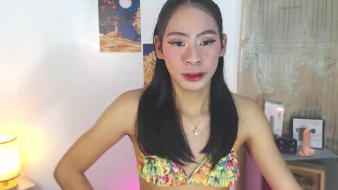 Kyla and Nian online show from September 27, 2025, 5:01 am