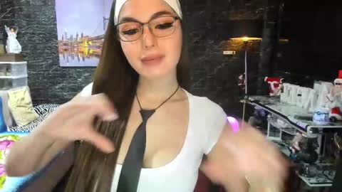 angel online show from September 30, 2025, 3:22 am