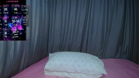 Layla Salvardor online show from October 23, 2025, 8:13 am