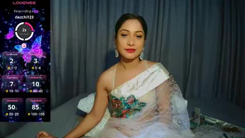 Layla Salvardor online show from November 14, 2025, 8:57 am