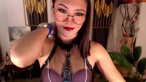 Snapshot of goddessquinnie chatting on January 24, 2025, 12:52 am quinnie online show from January 24, 2025, 12:52 am