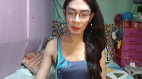 Snapshot of goddesssonyaxxx chatting on December 2, 2024, 12:41 am KENNY DOLL online show from December 2, 2024, 12:41 am