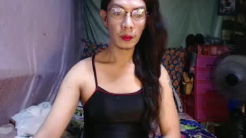 Snapshot of goddesssonyaxxx chatting on October 13, 2025, 6:24 am KENNY DOLL online show from October 13, 2025, 6:24 am
