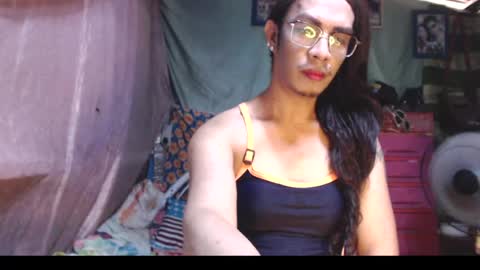 KENNY DOLL online show from May 11, 2026, 7:03 am
