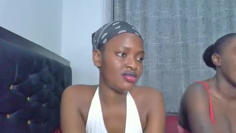 Snapshot of godess_lunah chatting on June 7, 2026, 6:55 pm godess_lunah online show from June 7, 2026, 6:55 pm