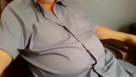 Snapshot of godfather943 chatting on February 13, 2025, 7:10 pm godfather943 online show from February 13, 2025, 7:10 pm