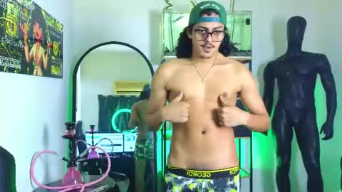 Snapshot of godiegogoxxx chatting on June 12, 2026, 2:54 am Diego online show from June 12, 2026, 2:54 am