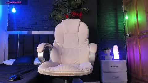 HUAN online show from January 23, 2025, 4:19 am