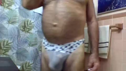 gojo885 online show from November 9, 2025, 3:38 am