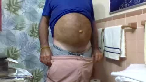 gojo885 online show from April 18, 2026, 11:49 pm