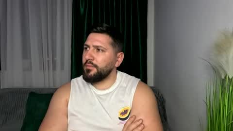 gold_alpha_boy online show from April 17, 2026, 7:39 pm