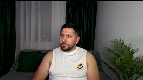 gold_alpha_boy online show from June 26, 2026, 7:18 pm