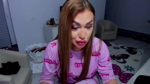 Nicole.. online show from February 16, 2025, 5:04 am