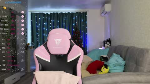 Jess  online show from January 17, 2025, 6:15 am