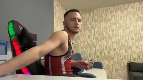 Golden boyyy21 online show from January 29, 2025, 1:38 pm