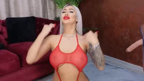 GoldenAmberX online show from February 13, 2025, 5:37 am