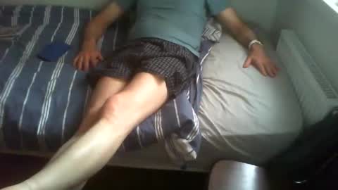 Snapshot of goldenb02 chatting on June 8, 2026, 12:38 pm Goldenb02 online show from June 8, 2026, 12:38 pm