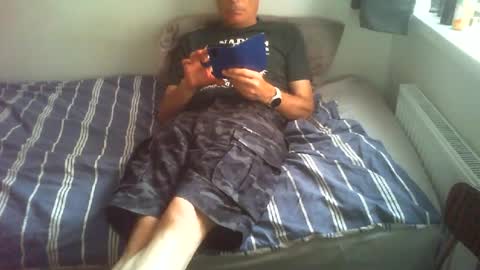 Snapshot of goldenb02 chatting on June 14, 2026, 3:47 pm Goldenb02 online show from June 14, 2026, 3:47 pm