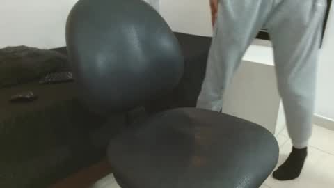 Snapshot of goldendesirex_ chatting on April 23, 2026, 5:48 pm online show from April 23, 2026, 5:48 pm