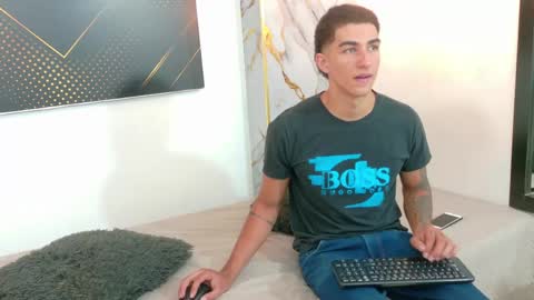Snapshot of goldendesirex_ chatting on May 11, 2026, 7:00 pm online show from May 11, 2026, 7:00 pm