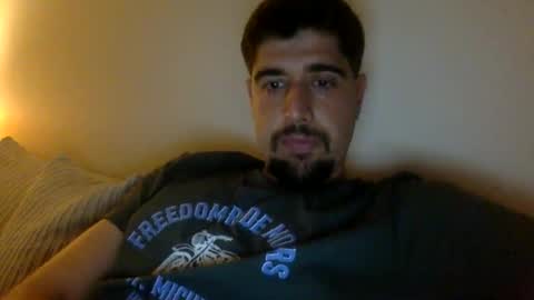 Snapshot of goldenglove35 chatting on April 28, 2026, 10:04 pm Golden-Glove online show from April 28, 2026, 10:04 pm