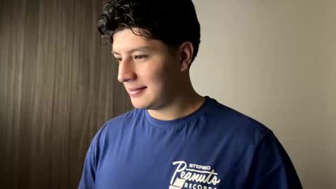 goldenknight33 online show from September 16, 2025, 2:18 pm