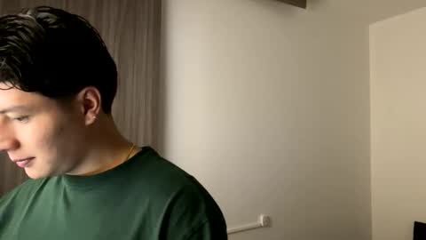 goldenknight33 online show from September 18, 2025, 1:46 pm