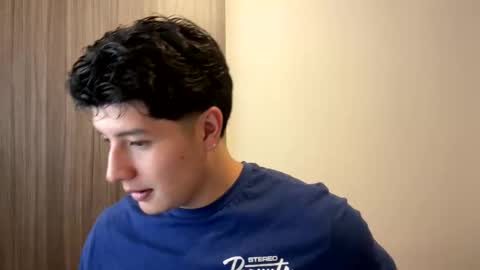 goldenknight33 online show from October 2, 2025, 4:36 pm