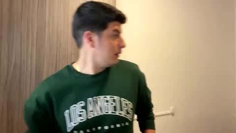 goldenknight33 online show from October 29, 2025, 4:42 pm