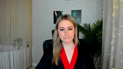 Olivia online show from March 5, 2025, 6:44 am