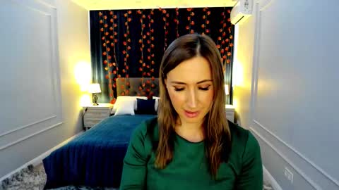 Olivia online show from November 16, 2025, 11:49 am