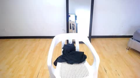 goldenn_ass1 online show from September 13, 2025, 3:39 am