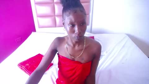 goldenn_ass1 online show from October 9, 2025, 9:35 pm