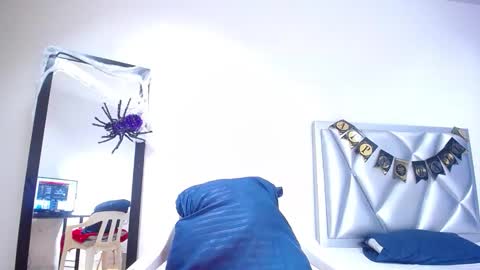 goldenn_ass1 online show from October 24, 2025, 4:09 am