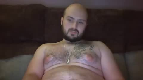 goldenspainboy online show from December 7, 2024, 9:44 pm