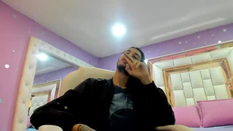 Snapshot of goldentemptation_ chatting on June 22, 2026, 8:39 pm goldentemptation_ online show from June 22, 2026, 8:39 pm
