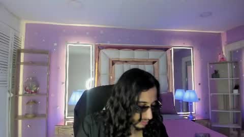 Snapshot of goldentemptation_ chatting on July 10, 2026, 8:22 pm goldentemptation_ online show from July 10, 2026, 8:22 pm