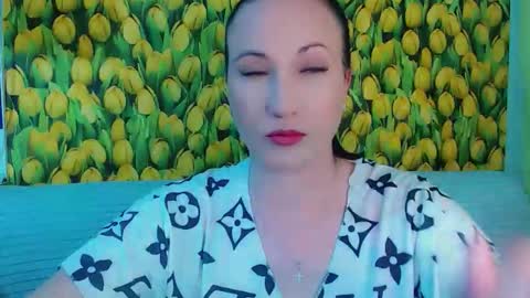 goldmoonn online show from May 17, 2026, 3:19 pm