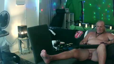 goldyguy011 online show from January 22, 2025, 5:05 am